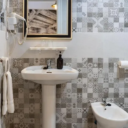 Hotel Alquimia Cadiz 3*