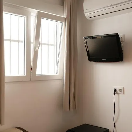 Hotel Alquimia Cadiz Отель 3*