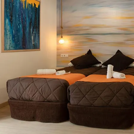 Hotel Alquimia Cadiz Отель Кадис