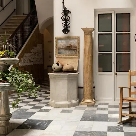 Alquimia 3* كاديز