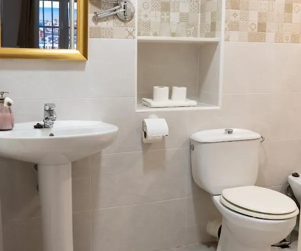 Hotel Alquimia Cadiz Отель