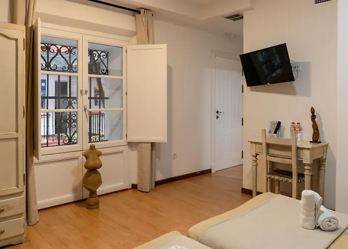 Отель Hotel Alquimia Cadiz Кадис