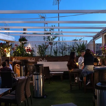 Alquimia 3* קדיז